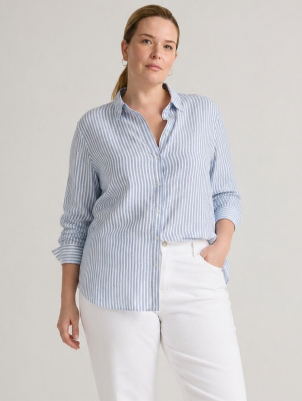 C Lauren Conrad Blue and White Striped Shirt Size XL 50% Linen